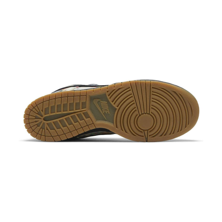 Nike SB Dunk Low Supreme Rammellzee