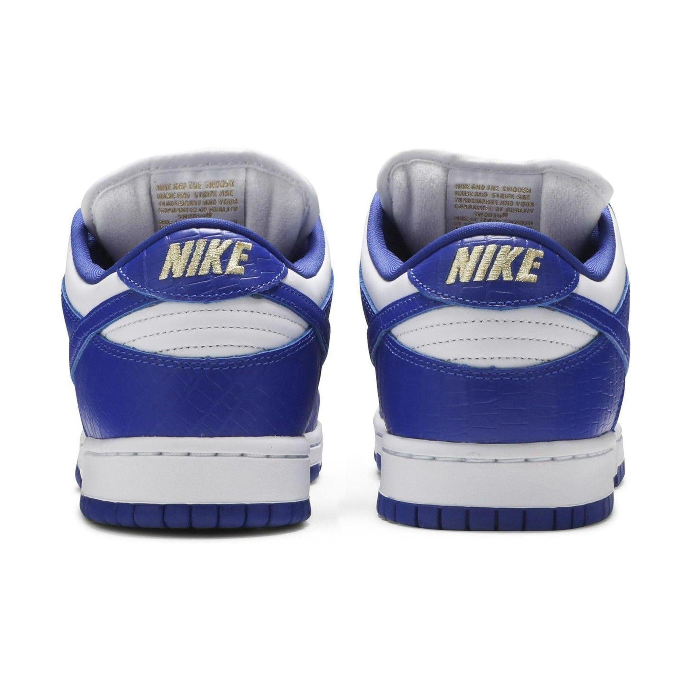 Nike SB Dunk Low Supreme Stars Hyper Royal (2021)