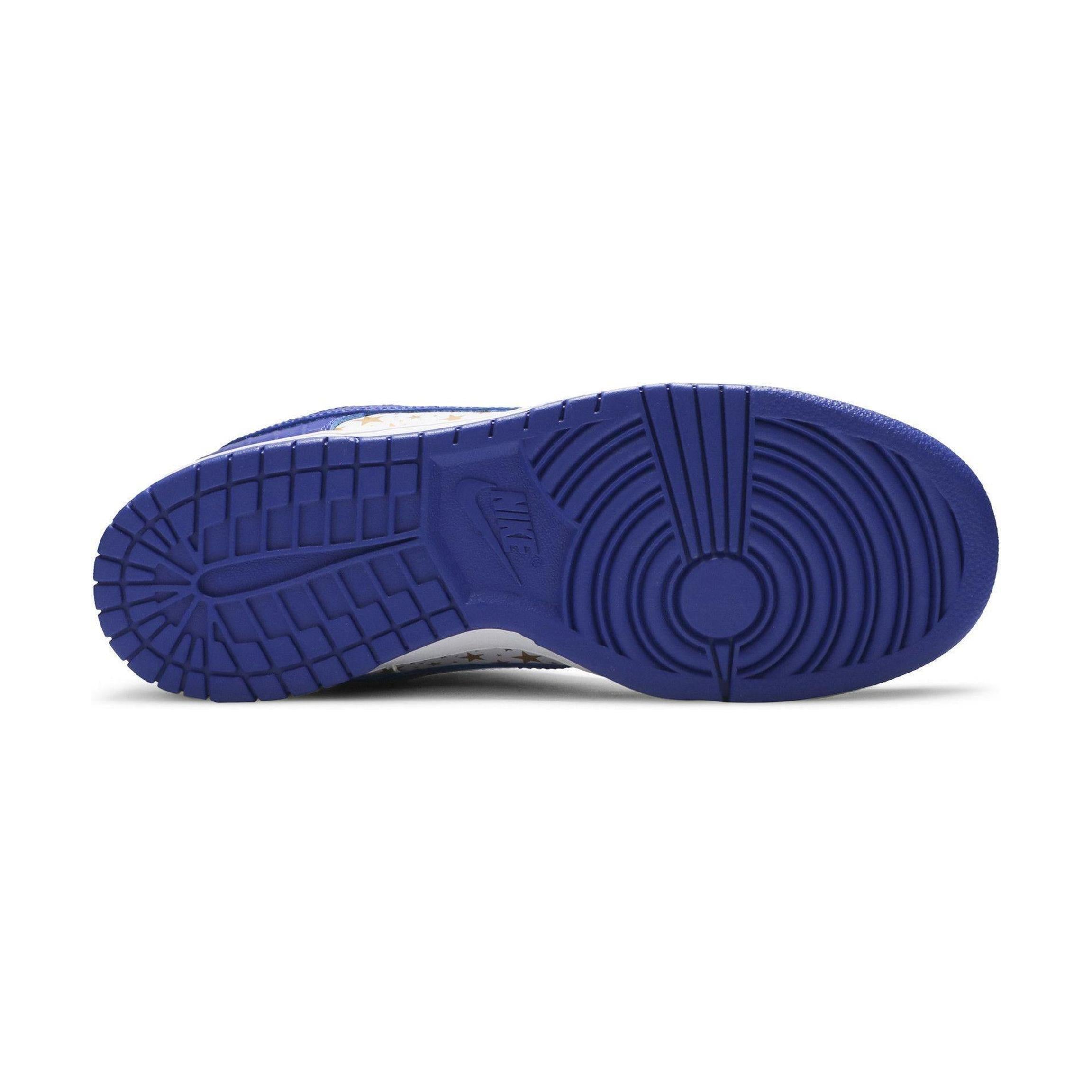 Nike SB Dunk Low Supreme Stars Hyper Royal (2021)