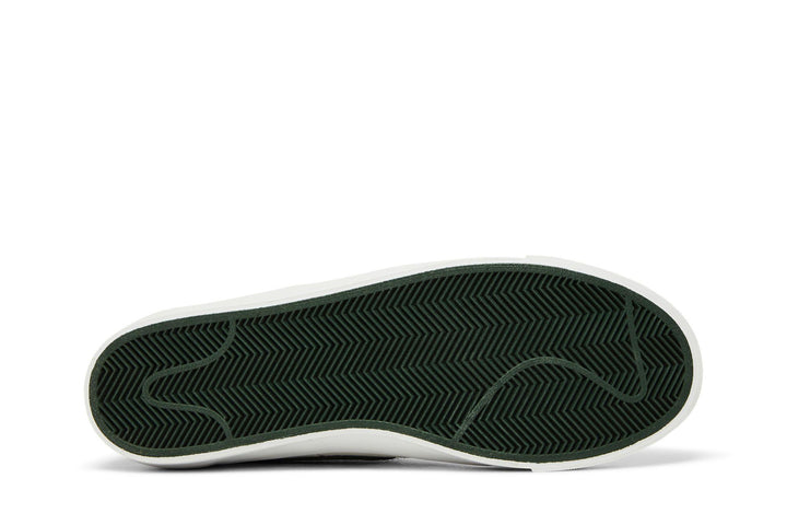 Nike SB Zoom Blazer Low Pro GT ISO White Pro Green