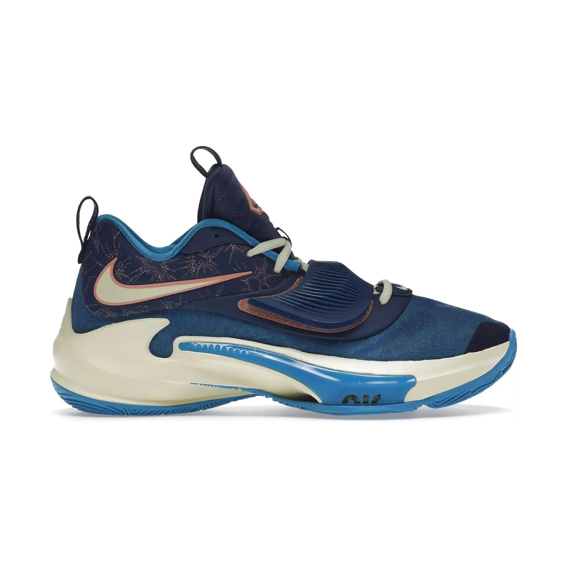 Nike Zoom Freak 3 Everlasting Love