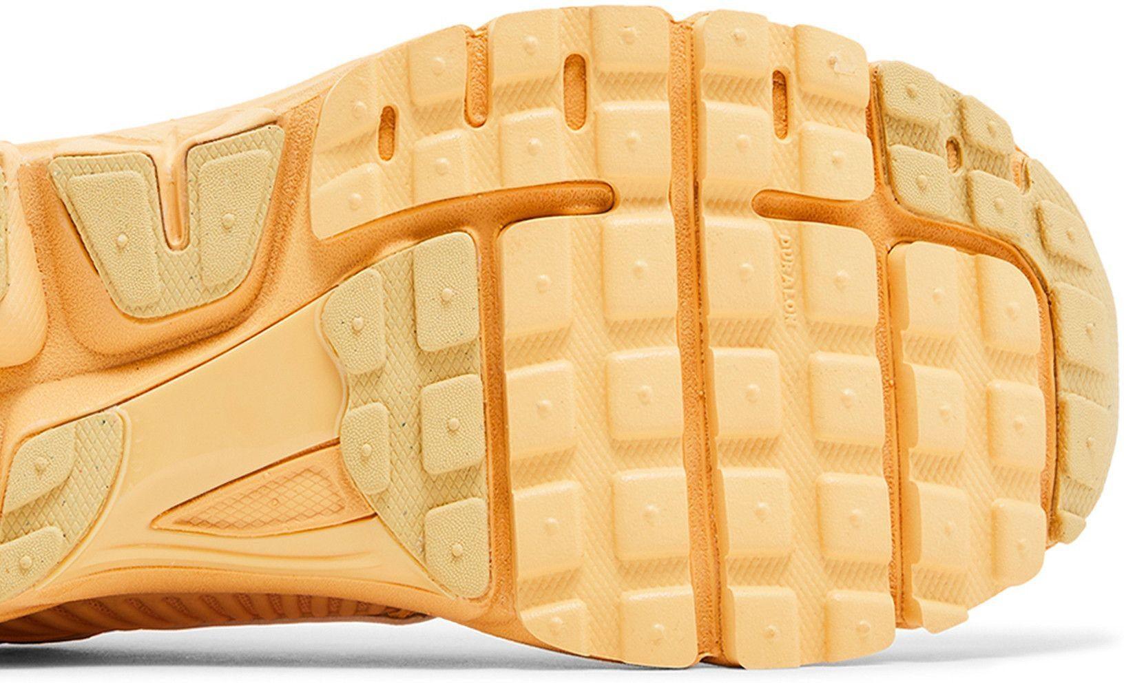 Nike Zoom Vomero 5 Celestial Gold